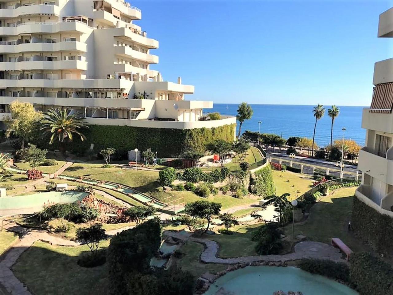 "Vive Benal Beach" Estudios Con Vistas Al Parque Acuatico Benalmadena Exterior photo